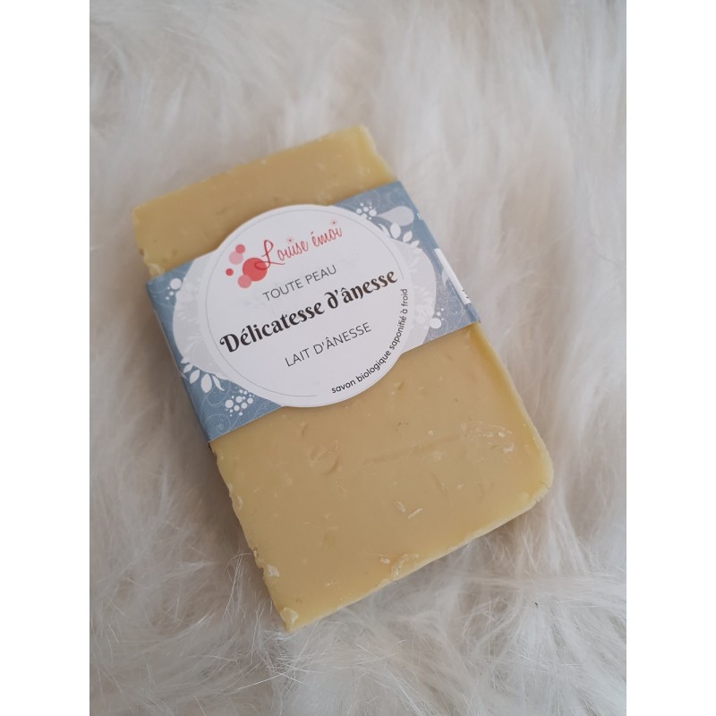 Savon saponifier à froid au lait d’ânesse Louise émois Savon saponifier à froid au lait d’ânesse Louise émois